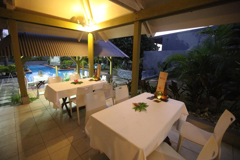 Coconut Palms Resort Vanuatu Port Vila Kültér fotó
