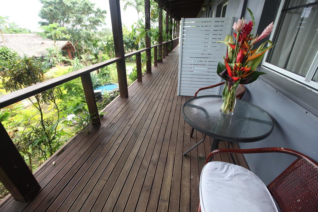 Coconut Palms Resort Vanuatu Port Vila Kültér fotó
